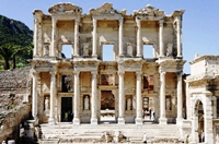 Ephesus Fassade der Celsus-Bibliothek 2 200