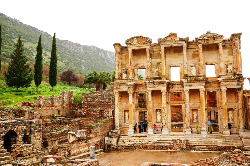 Ephesus Fassade der Celsus-Bibliothek 800