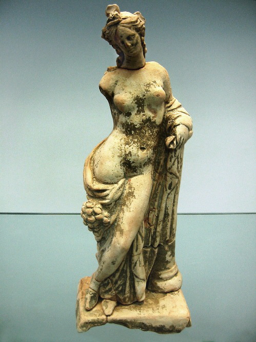 Melissa Crotone_Museo_Archeologico_Statuina_Femminile